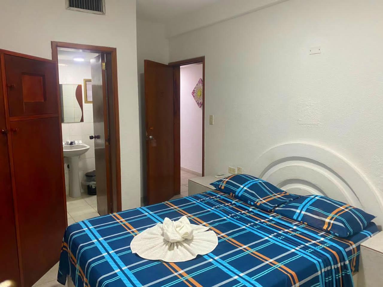 Hotel Brisas Del Mar 2022 Catia La Mar ภายนอก รูปภาพ